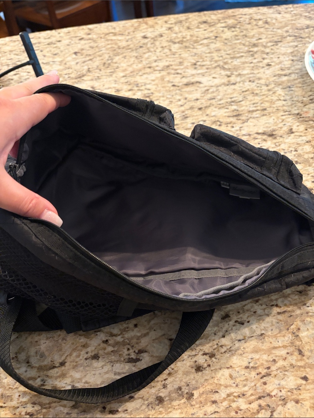 Thirty One Crossbody - Picture 3 of 7